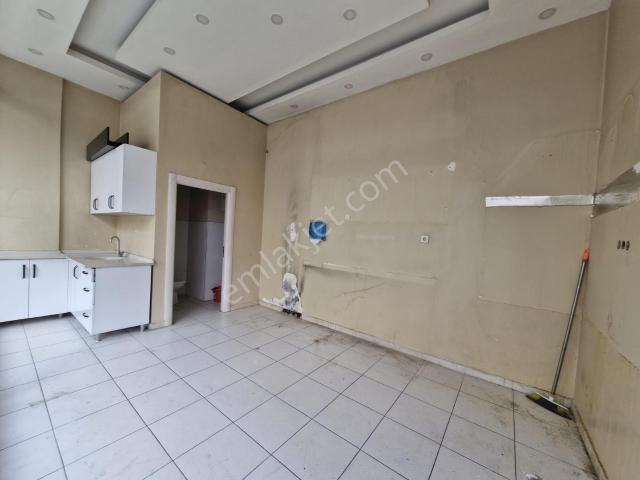 Bademlidere Mahallesi 257. Cadde Üzeri 26m2 Kiralık Kupon Dükkan