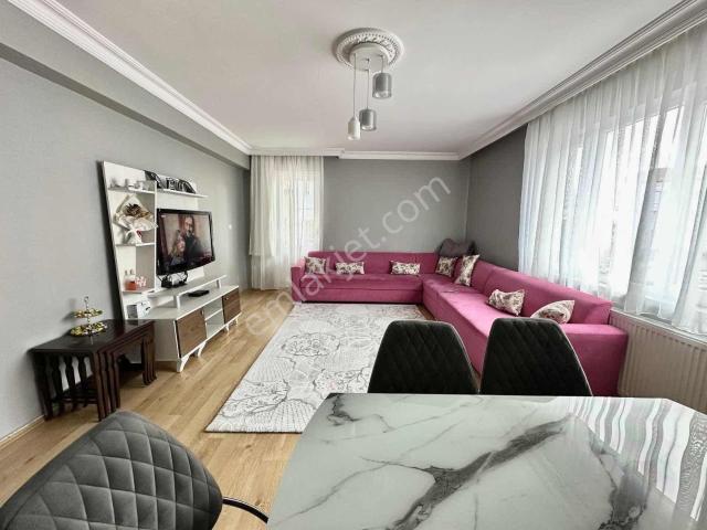 Bademlik Caddedibi Asansörlü Geniş Mt2 Yeni Bina 2. Kat Fırsatı!