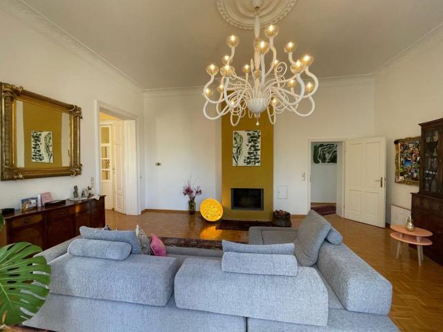 Badener Gründerzeitvilla, Wohntraum im Zentrum!