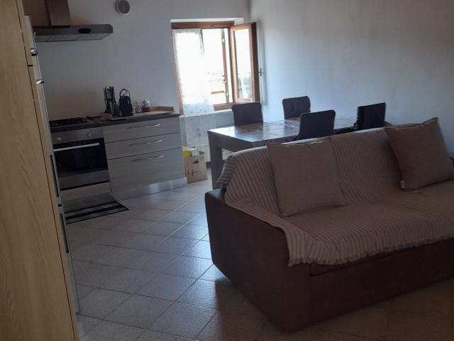 BADIA CALAVENA APPARTAMENTO 3 LOCALI