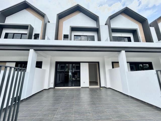 Bae Bandar Dato Onn Brand new Double storey terrace house