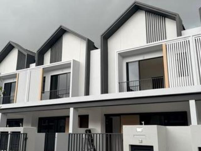 Bae laman permata double storey terrace house dato onn