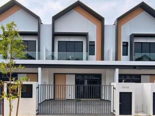 BAE Laman Permata Seri Austin 1 Double Storey Near to Dato Onn