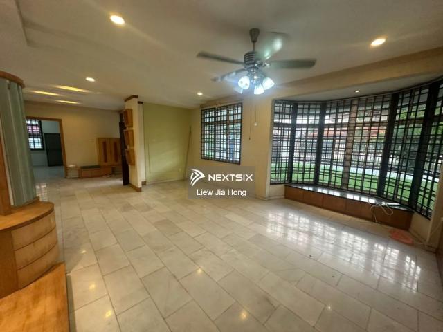 Bae type b @ bandar dato onn, brand new bare unit condition, facing north & 24 hours gated & guarded