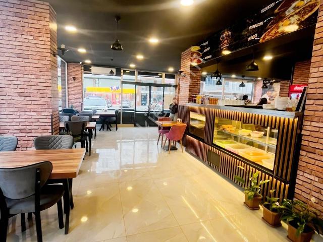 Bafra Vıp Gayrimenkul'den Hacınabi Mah. 350 M2 Satılık Dükkan