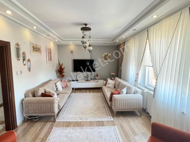 Bafra Vıp Gym.den Emirefendi Mah.de 3+1, 145m2 Satılık Daire