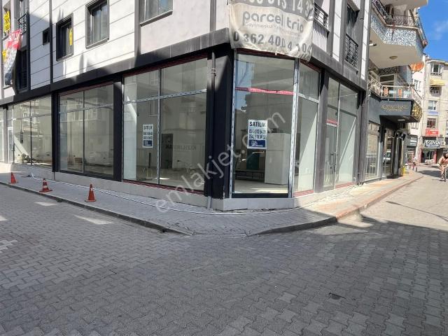 Bafra Vıp Gym'den Eski Meydanda Satılık Dükkan
