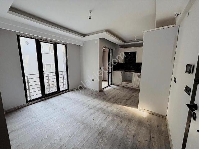 Bafranın Merkezinde Sıfır Ofis Veya Ev Olarak Kiralık