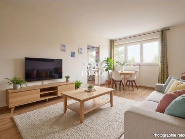BAGNEUX APPARTEMENT 3 PIECES Place des Brugnauts