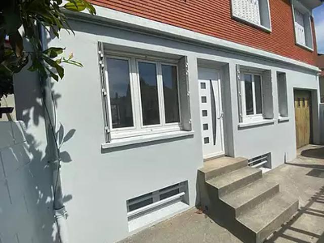 Bagneux 92220 Location appartement 2 pièces t2 au dernier étage terrasse