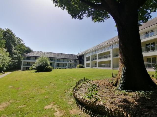 BAGNOLES DE L'ORNE 61140, DANS UNE RESIDENCE SENIORS, Station thermale, appartement 1 pièce, 30 m2 environ, PRIX 75 000 honoraires 7,14% inclus à la charge de l'acquéreur soit 70 000 hors honoraires