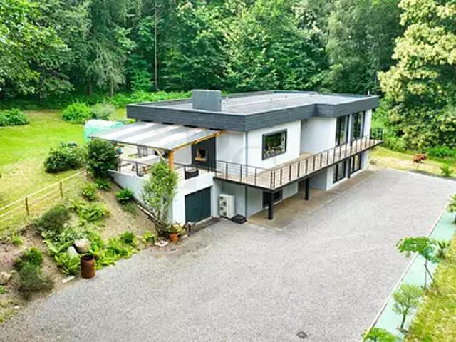 Domfront en Poiraie 61700 Achat / Vente maison 8 pièces t8 au dernier étage terrasse