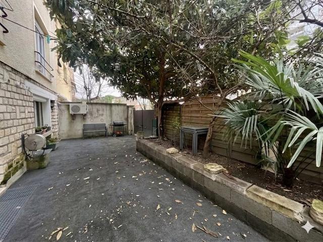 BAGNOLET 93170 Propriété divisée en 5 logements Métro Ga