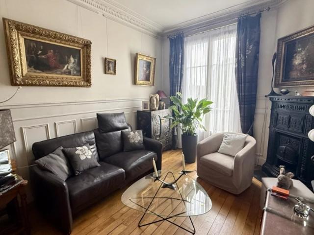 Bagnolet – Charme de l'ancien, luminosité et vue dégagée