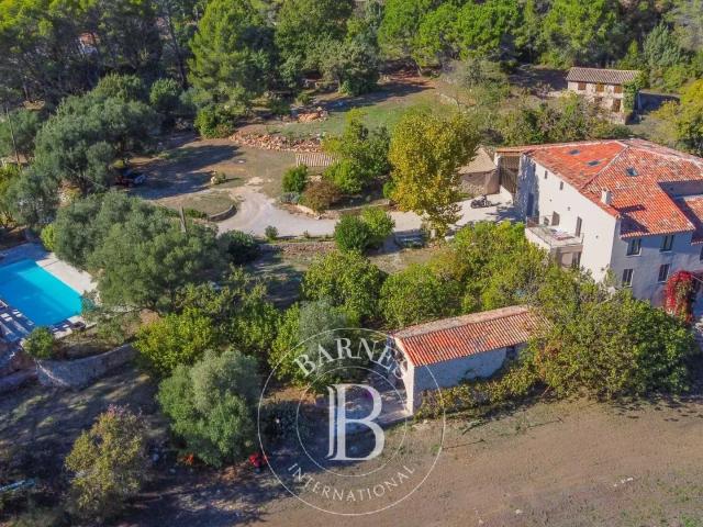 Bagnols En Forêt Domaine exceptionnel Bastide en pierre rén. 500m² Bagnols en Forêt