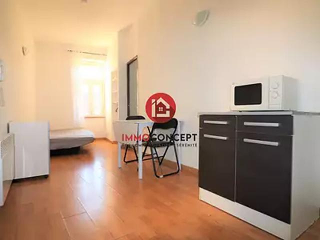 Bagnols sur Cèze 30200 Location appartement 1 pièce t1 au dernier étage