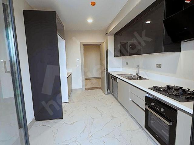 BAHÇEŞEHİR VADİ EVLERİ 1 SIFIR 3+1 205m2 SATILIK FIRSAT DAİRE