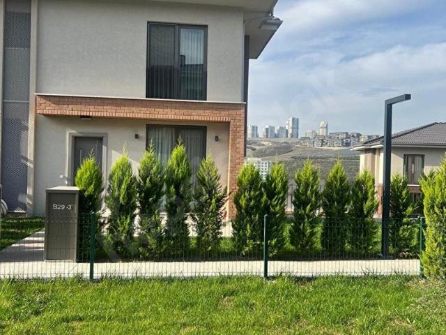 BAHÇEŞEHİR DEKAR AYIŞIĞI EVLERİ A TİPİ 4+1 SATILIK VİLLA