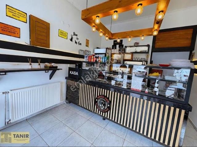 Bahçeşehir De Cadde Üzerinde Baykar Karşısında Yatırımlık Dükkan