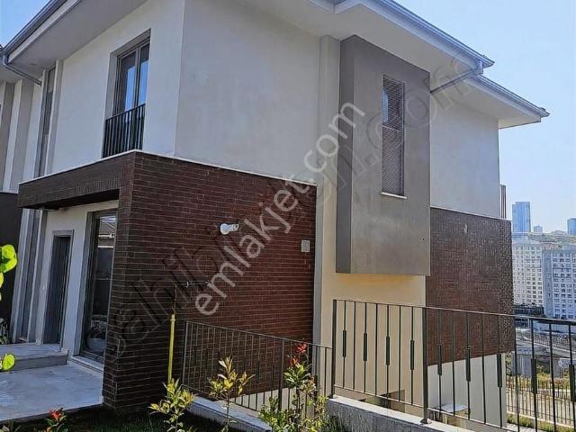 Bahçeşehir Dekar Ayışığı Evleri 3+1 B Tipi Kiralık Villa