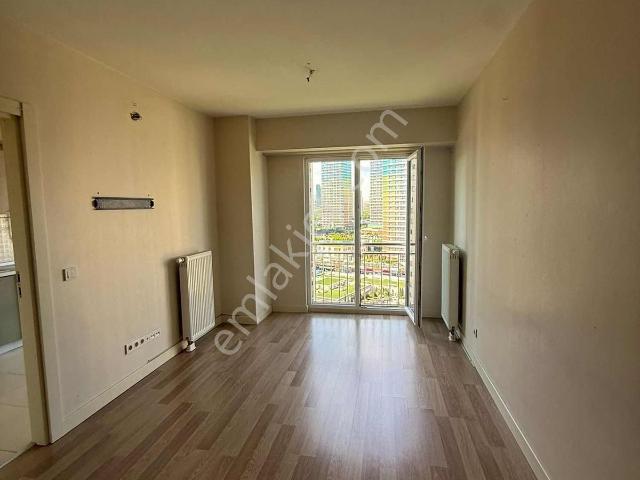 Bahçeşehir Ispartakule İnnovia Sitesi Kapalı Mutfak Kiralık 1+1
