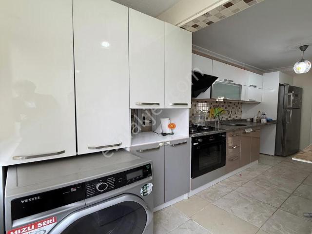Bahçeşehir Konumunda Yatırımlık 2+1 Boş İskanlı Daire