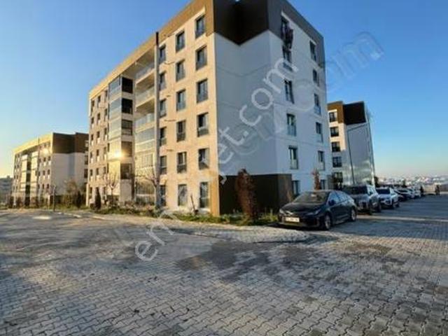 Bahçeşehir Toki Hoşdere Sitesinde Satılık 2+1 Site İçi Daire