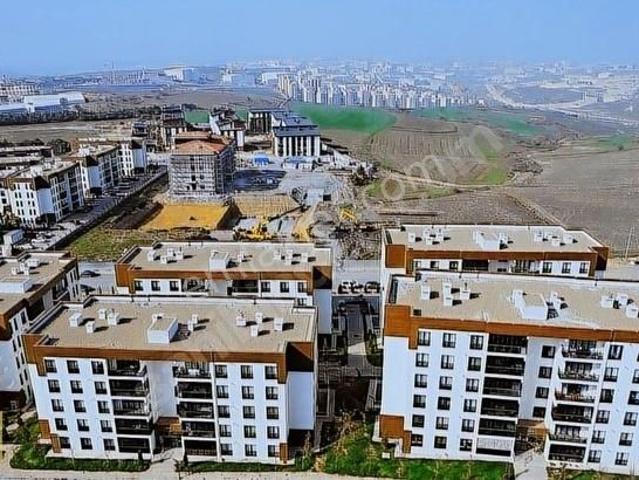 Bahçeşehir Tokide Satılık Kısa Katlı Site İlan Güncel