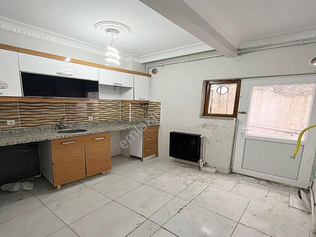 Bahçeşehire Cephe Ultra Geniş Ve Ferah 2+1 Acil Satılık Kelepir Daire