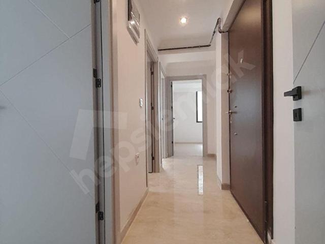 Bahçelğevler basınsitesinde 2+1 sıfır binada kiralık daire