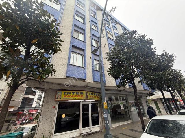 Bahçeleivler Siyavuşpaşa Mahallesinde 2+1 90 M2 Satılık Daire