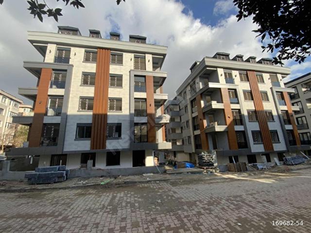 BAHÇELİ NİZAM İKİ BLOKLU SİTEDE 2+1 YENİ FIRSAT DAİRE