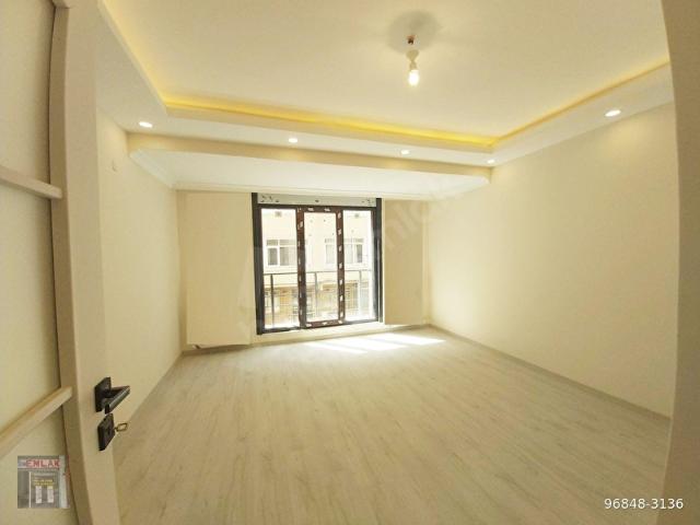 BAHÇELİEVLER SIFIR BİNADA 2+1 METROBÜSE 7 DAKİKA ÜST KAT SATILIK DAİRE