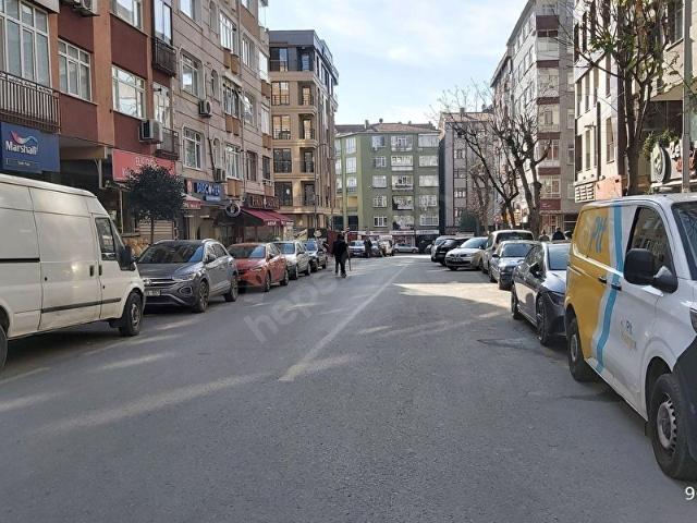 BAHÇELİEVLER BASINSİTESİ YAKINI SIFIR BİNADA 1+1 GİRİŞ KAT BOŞ SATILIK DAİRE