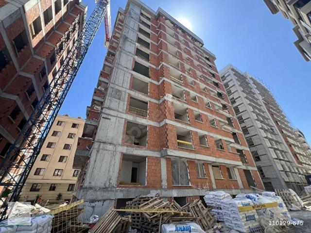 BAHÇELİEVLER ŞİRİNEVLERDE CADDE ÜZERİNDE SATILIK SIFIR 2+1 DAİRE