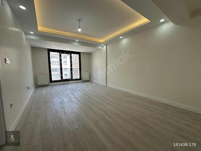 BAHÇELİEVLER SİYAVUŞPAŞA'DA SIFIR,LÜKS 3+1 SATILIK DAİRE