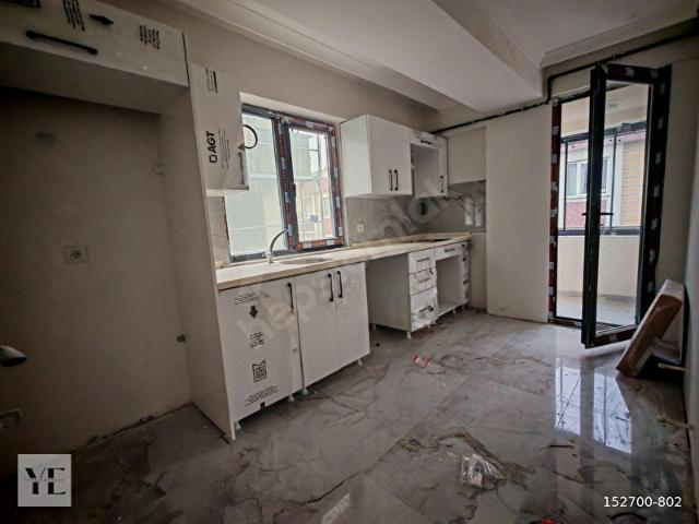 BAHÇELİEVLER SOĞANLI MEYDANDA SATILIK DUBLEKS DAİRE SIFIR BİNA