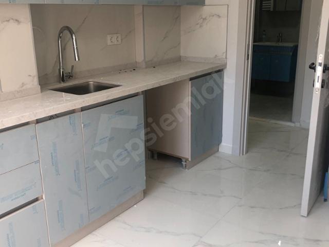 BAHÇELİEVLER YAYLADA SIFIR 5.KAT 2+1 ASANSÖRLÜ GÜNEY CEPHE