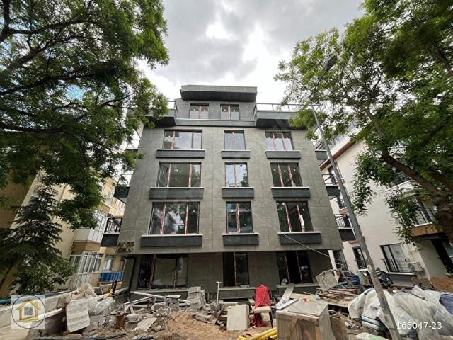 BAHÇELİEVLER 76. SOKAK'TA SATILIK 3+1 DAİRE
