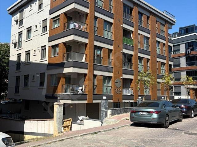BAHÇELİEVLERDE 3+1 110 M2 ASANSÖRLÜ KOMBİLİ KİRALIK DAİRE