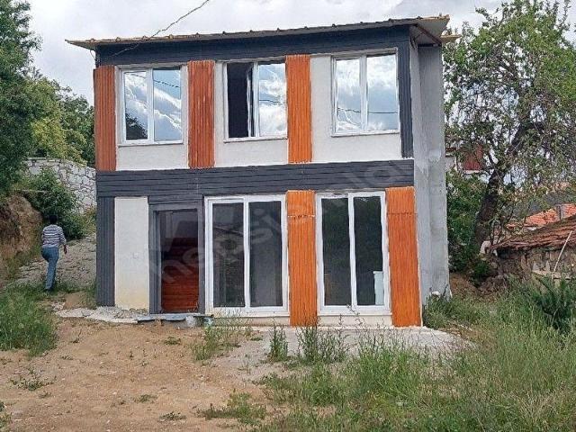 bahçeli tadilatsiz sıfır konumda köy evi