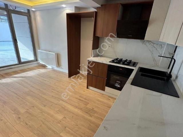 Bahçelide 1+1 Yeni Bina Giriş Teraslı 7 Milyon 250 Bin Tl