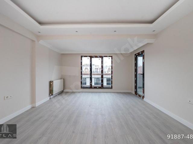 Bahçelievler Çamlık Caddesi Civarı Satılık Sıfır 3+1 Şık Daire