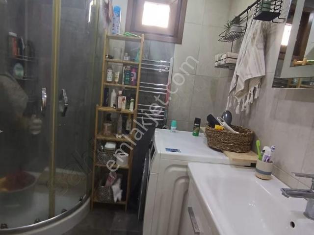 Bahçelievler Çalışlar Caddesi Neyzen Sokak'ta 2+1 Satılık Daire