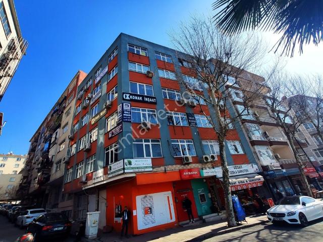 Bahçelievler Belediye Karşısı 180 M2 Atölye depo
