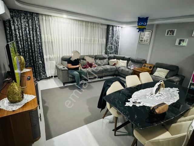 Bahçelievler Devlet Hastanesi Yakını 3+1 Krediye Uygun 9 Yıllık