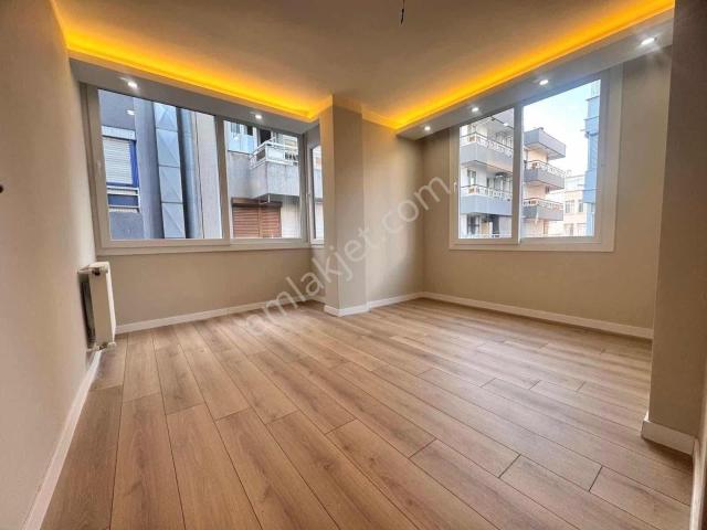 Bahçelievler De Metroya Yakın Full Yapılı Genil 3+1 Daire