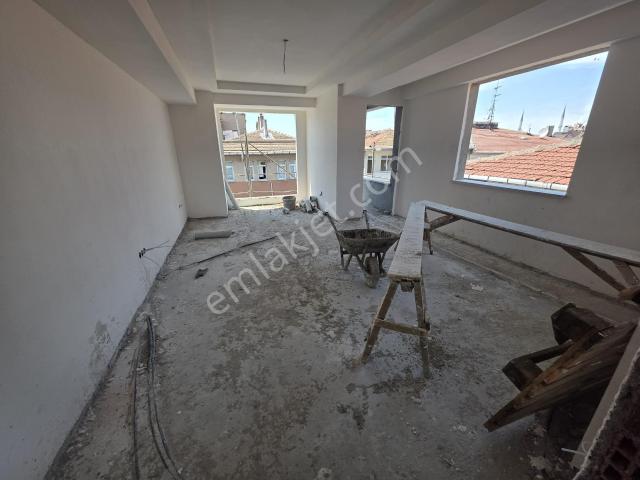 Bahçelievler E5 Yakını 2+1 90m2 Sıfır Binada Satılık Daire
