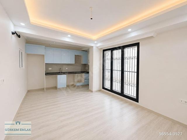 Bahçelievler Ferit Selim Paşa Caddesi Sıfır Bina Kiralık 2+1