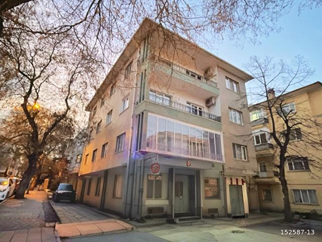 Bahçelievler Kentsel Dönüşümde 7.Cadde Yürüme 3+1 Arakat Satılık